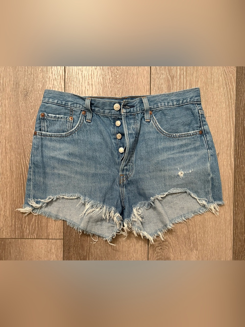 Levi’s 501 Original Distressed Cutoff Denim Shorts Size 29